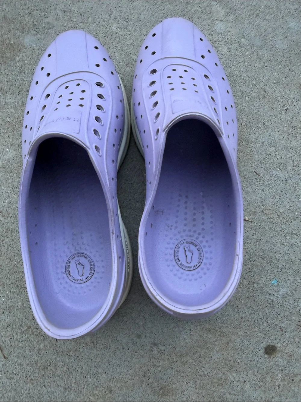 Native Shoes Kids' Robbie Sugarlite slip-on sneakers in a purple lavender J2